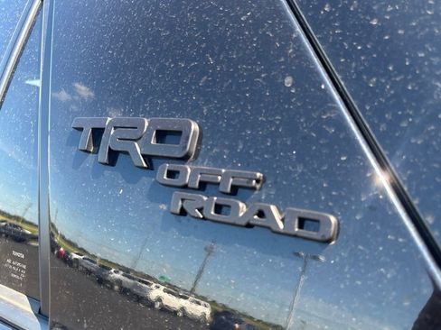 Used 2023 Toyota 4Runner TRD Off-Road Premium w/ Off Road Premium Plus Package AWD/4WD image 35