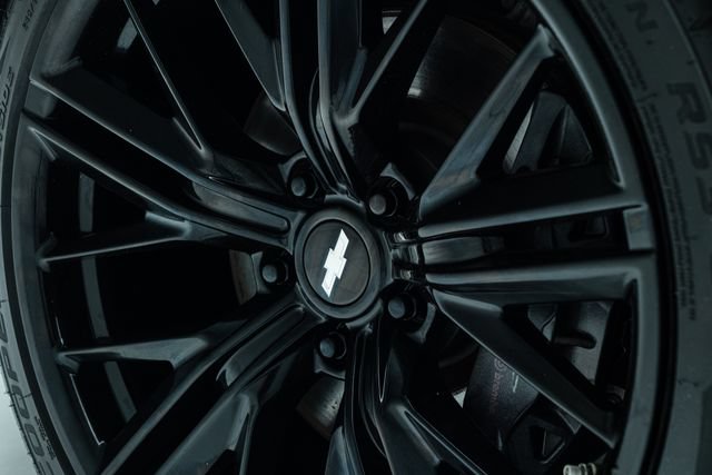 Used 2020 Chevrolet Camaro SS RWD image 22