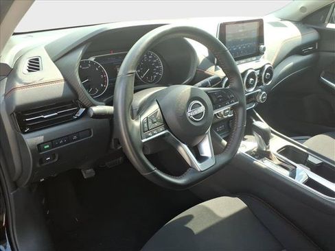 Used 2025 Nissan Sentra SR FWD image 19