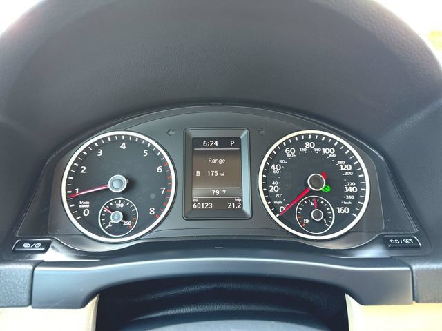 Used 2017 Volkswagen Tiguan S FWD image 11