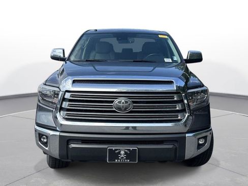 Used 2018 Toyota Tundra Limited w/ Limited Premium Package RWD image 3