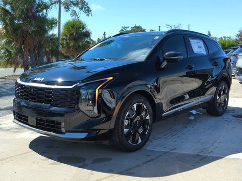 New 2026 Kia Sportage SX FWD image 4