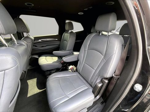 Used 2023 Buick Enclave Essence AWD/4WD image 24