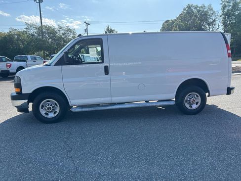 Used 2021 GMC Savana 2500 w/ Driver Convenience Package RWD image 6