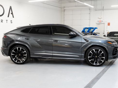 Used 2019 Lamborghini Urus image 9