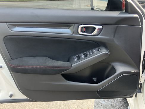 Used 2025 Honda Civic Type R image 14