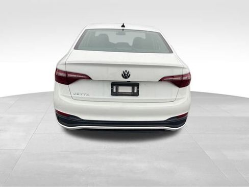 Used 2024 Volkswagen Jetta S image 6