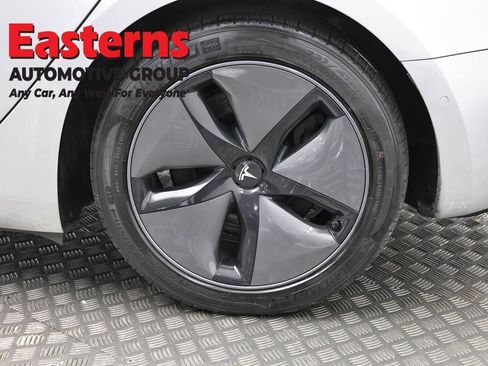 Used 2018 Tesla Model 3 Long Range image 29