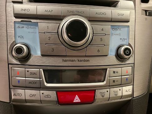 Used 2014 Subaru Outback 2.5i Limited AWD/4WD image 41