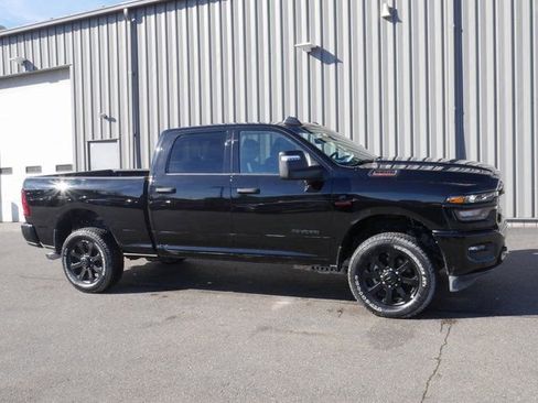 Used 2025 RAM 2500 Big Horn AWD/4WD image 5