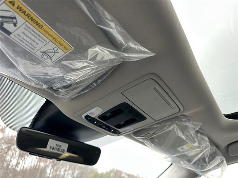 New 2025 Honda Pilot Touring image 34