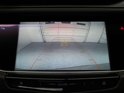 Used 2019 Cadillac XT5 Luxury FWD image 16
