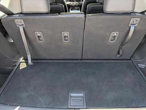 Used 2024 Honda Pilot Touring image 6
