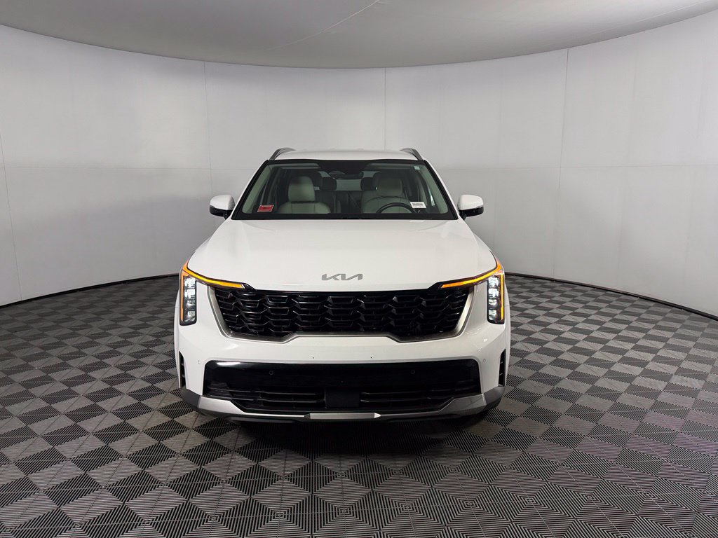 Used 2025 Kia Sorento EX AWD/4WD image 3