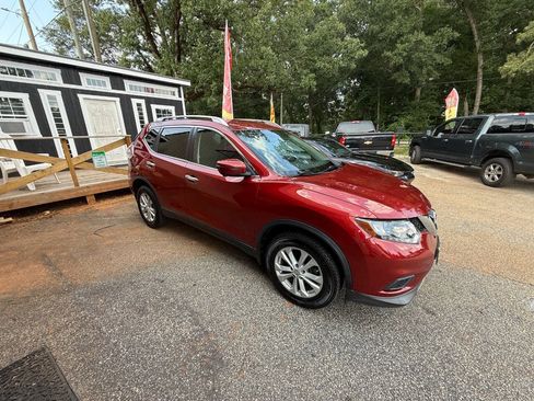 Used 2016 Nissan Rogue SV w/ SV Premium Package AWD/4WD image 3