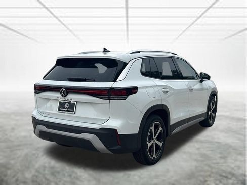 New 2026 Volkswagen Tiguan SE FWD image 5