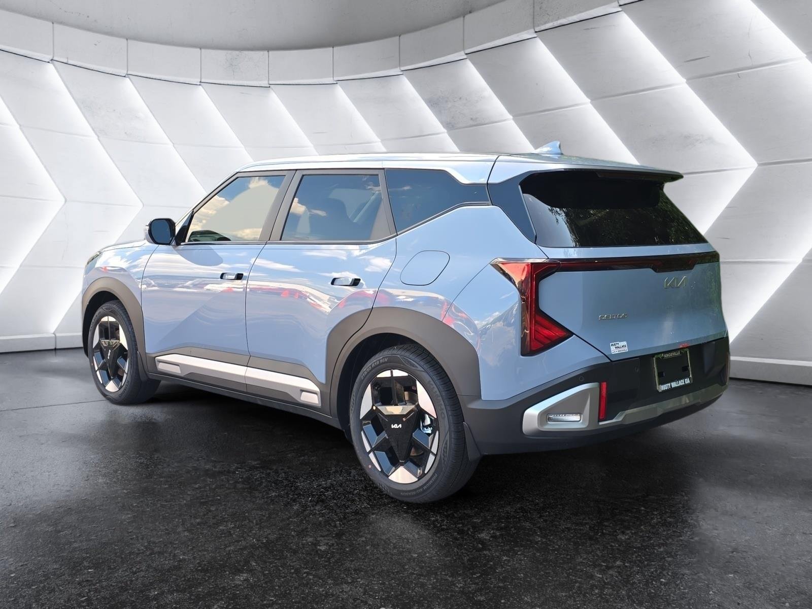 New 2027 Kia Seltos S FWD image 3