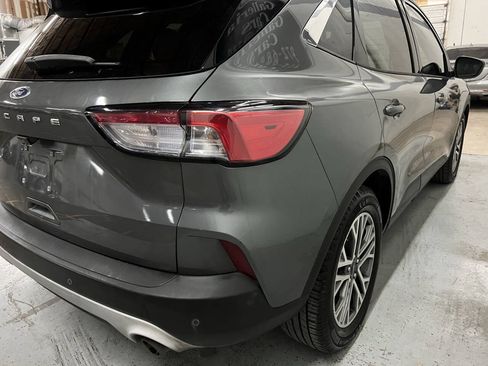 Used 2022 Ford Escape SEL w/ Technology Package FWD image 10