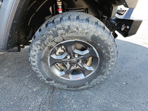 Used 2020 Jeep Gladiator Rubicon w/ LED Lighting Group image 10