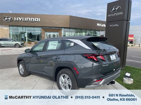 Used 2026 Hyundai Tucson SE FWD image 11