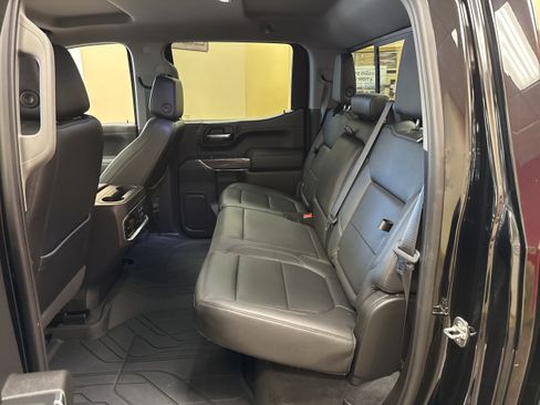Used 2021 Chevrolet Silverado 1500 LTZ AWD/4WD image 10
