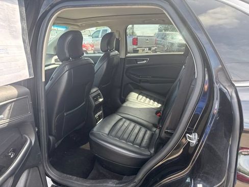 Used 2016 Ford Edge SEL w/ Equipment Group 201A AWD/4WD image 11