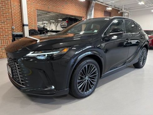 Used 2024 Lexus RX 350 Premium w/ Cold Area Package AWD/4WD image 3