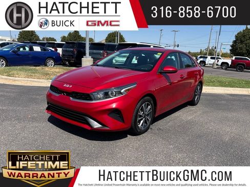 Used 2022 Kia Forte LXS FWD image 1