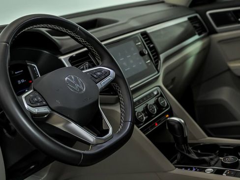 Certified 2023 Volkswagen Atlas SE image 16