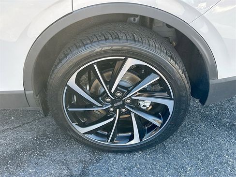 Used 2024 Lincoln Corsair Reserve image 24