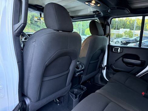 Used 2021 Jeep Wrangler Unlimited Sport AWD/4WD image 26