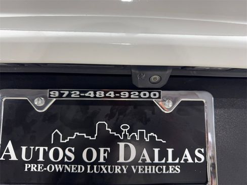 Used 2020 Porsche Cayenne w/ Premium Package image 23