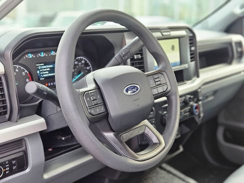 New 2026 Ford F250 XL w/ XL Chrome Package AWD/4WD image 10