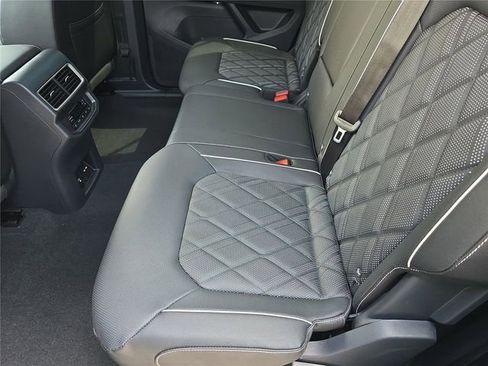 New 2026 Volkswagen Atlas SEL Premium R-Line AWD/4WD image 16
