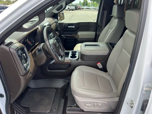 Used 2022 Chevrolet Silverado 1500 LT Trail Boss w/ Convenience Package II image 12