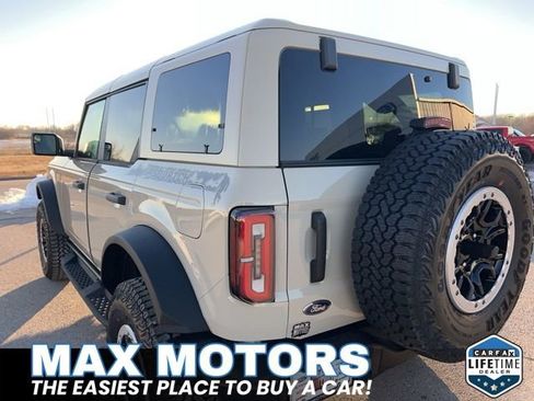 New 2025 Ford Bronco Badlands w/ Sasquatch Package AWD/4WD image 13