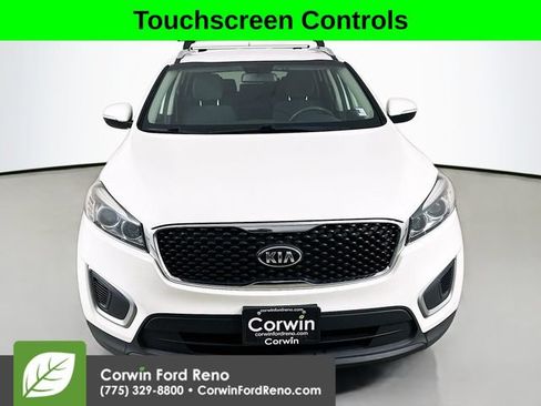 Used 2016 Kia Sorento LX AWD/4WD image 2