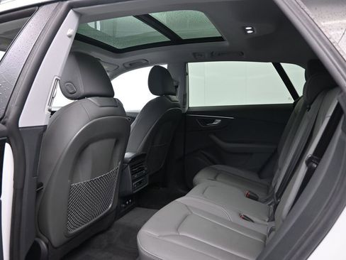 Used 2019 Audi Q8 Premium w/ Towing Package image 29