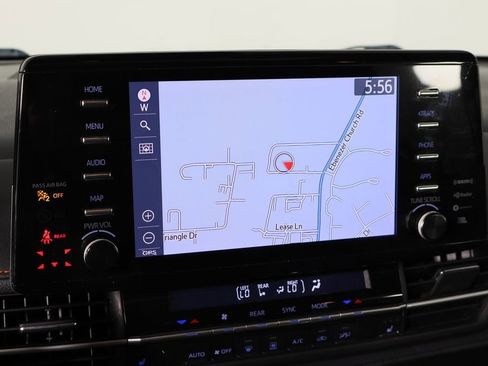 Used 2022 Toyota Sienna XSE image 34