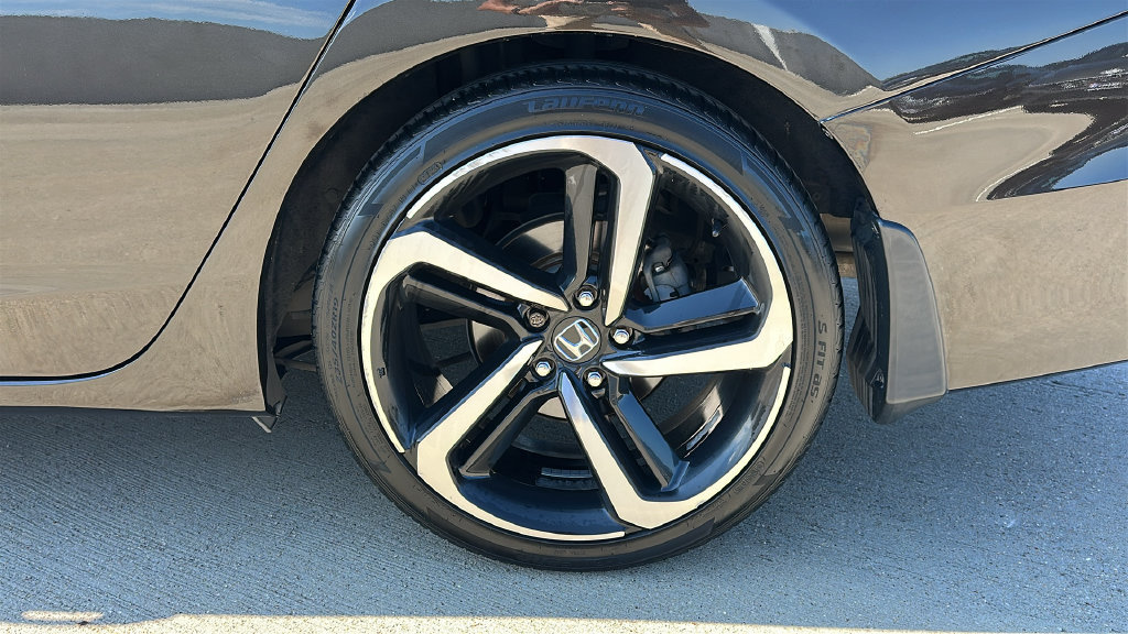 Used 2022 Honda Accord Sport image 18