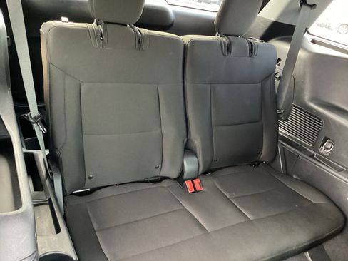 Used 2022 Ford Explorer XLT image 21