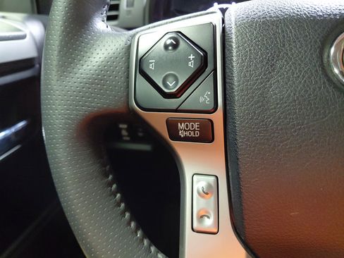 Used 2022 Toyota 4Runner SR5 Premium w/ Moonroof Package AWD/4WD image 36