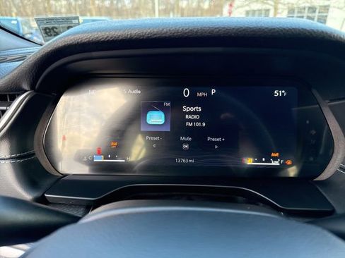 Certified 2024 Jeep Grand Cherokee Altitude image 12