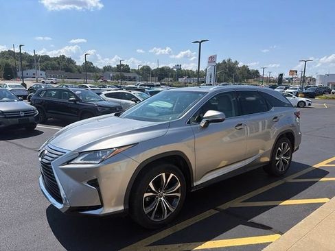 Used 2019 Lexus RX 350L AWD w/ Premium Package image 2