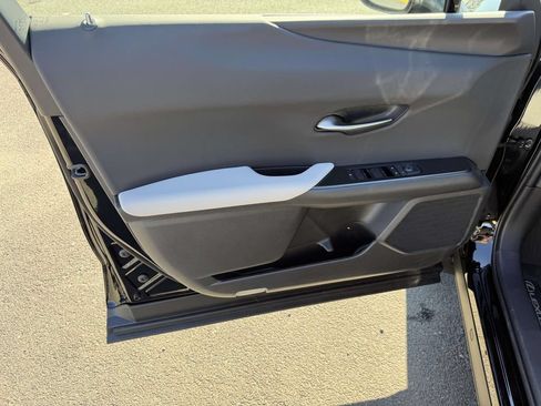 Used 2025 Lexus UX 300h AWD w/ Accessory Package (Z1) image 13
