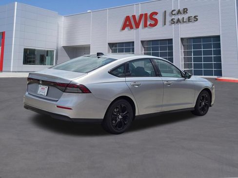 Used 2025 Honda Accord SE image 6