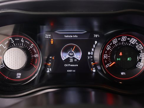 Used 2023 Dodge Challenger SXT w/ Blacktop Package AWD/4WD image 4