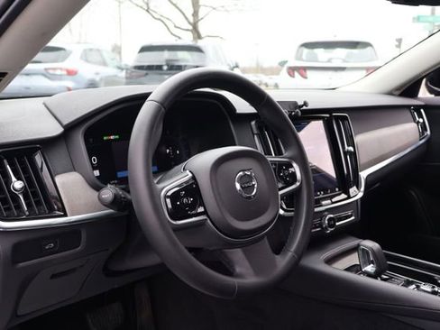 Used 2024 Volvo S90 B6 Plus AWD/4WD image 11