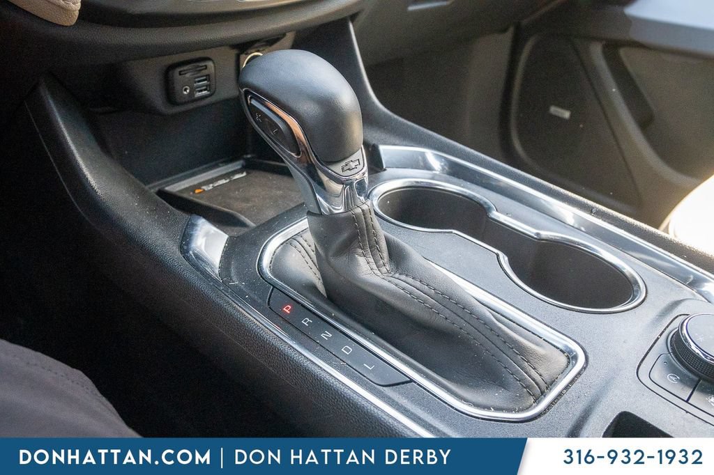 Used 2023 Chevrolet Traverse Premier FWD image 10