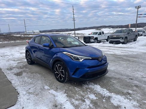 Used 2019 Toyota C-HR Limited image 4